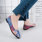Женские осенние туфли на плоской подошве, разноцветные слипоны, лоферы с острым носком, A20