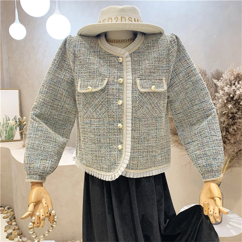 

NEW Niche Design Women's Clothing 2021 Autumn Round Neck Long-sleeved Tweed Short Coat With Pearl Buttons And Wooden Ears