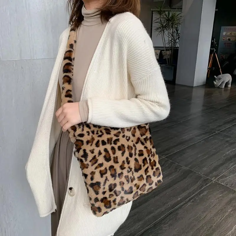 

Leopard Plush Shoulder Bags For Women's Autumn And Winter Fashion Ladies Vintage Handbags Women Large Capacity Messenger Bags