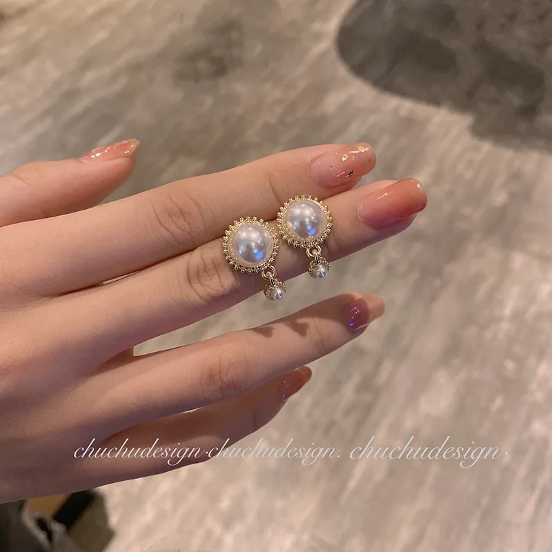 

S925 Silvery Needle Atmospheric Geometry Round Earrings Feminine Temperament Korean Simple Earrings