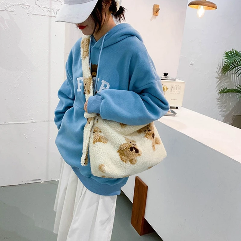 

Women Lamb Like Fabrics Shoulder Crossbody Purse Fluffy Fur Bear Handbags