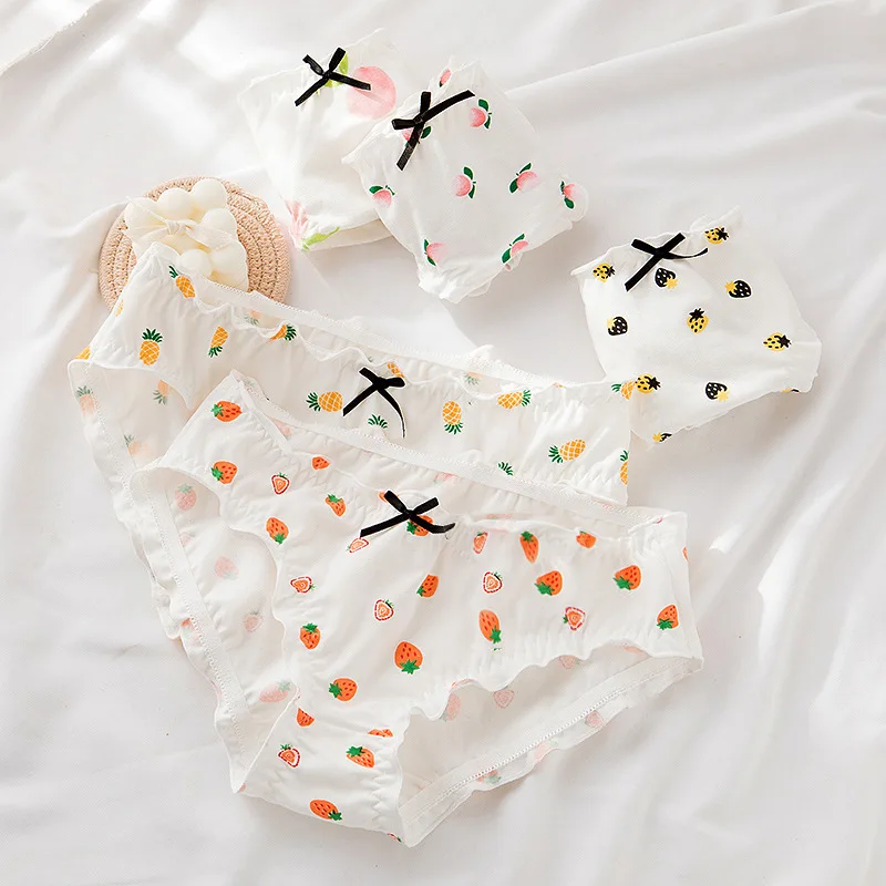 

Cotton Panties Women's New Style Wooden Ear Side Mid-waist Briefs Seamless Japanese Fruit Strawberry Girl Panties Lingerie Cute