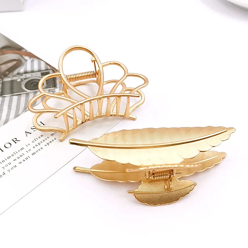

1pcs Crown Geometric 30g 7.5*5cm Butterfly 9cm Feather Gold Alloy Vintage Metal Hairpin