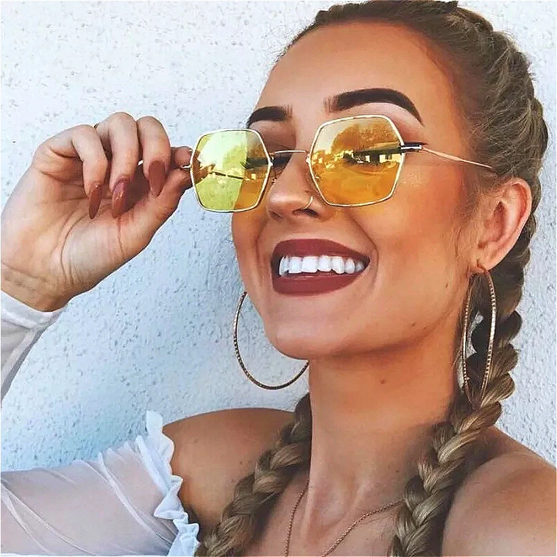 

2021 Summer Portable Trendy Hexagon Metal Frame Sunglasse For Women Brand Designer Fashion Clear Ocean Lenses Sun Glasses UV400