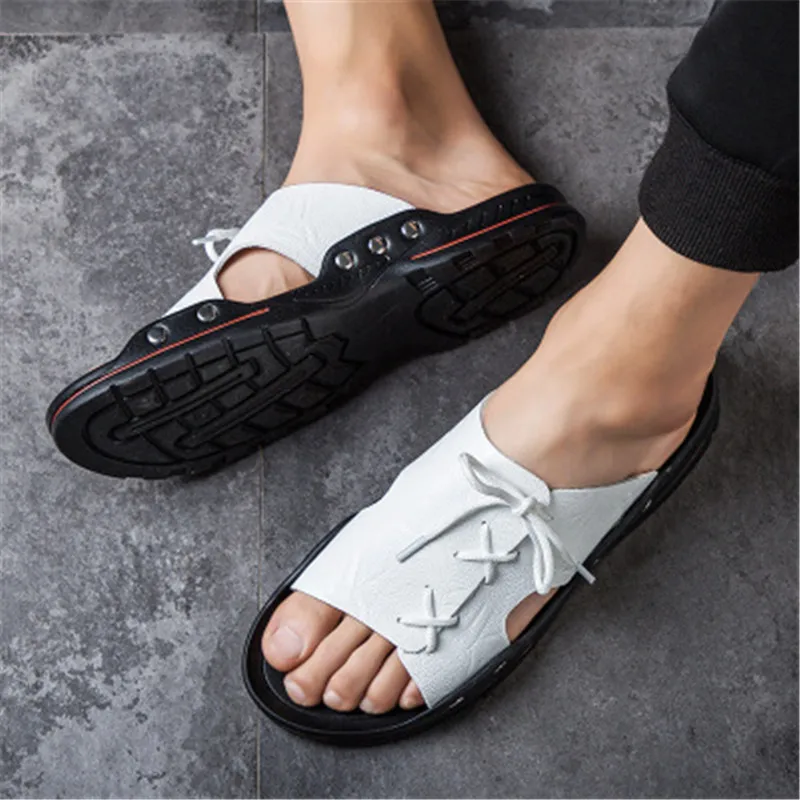 

Men Summer Casual Slippers High Quality Soft PU Leather Outdoor Beach Sandals Fashion Lace up Rivet Flip Flops Sandalias Zapatos