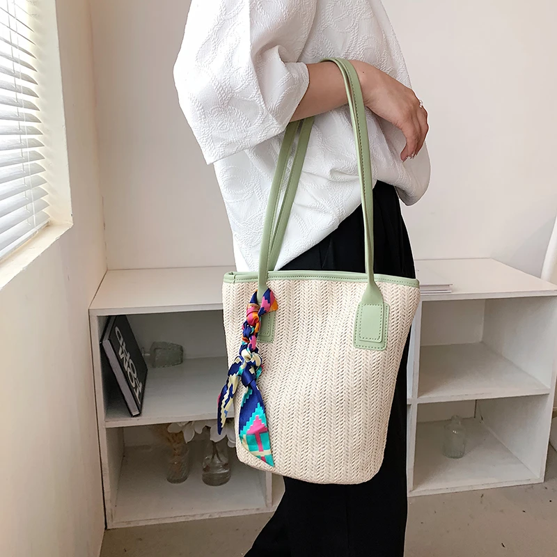 

New Brand Fashion Women's Shoulder Bag Summer Beach Straw Bag Bucket Buckle Silk Scarf Women Handbags Bag Designer Shopper Purse