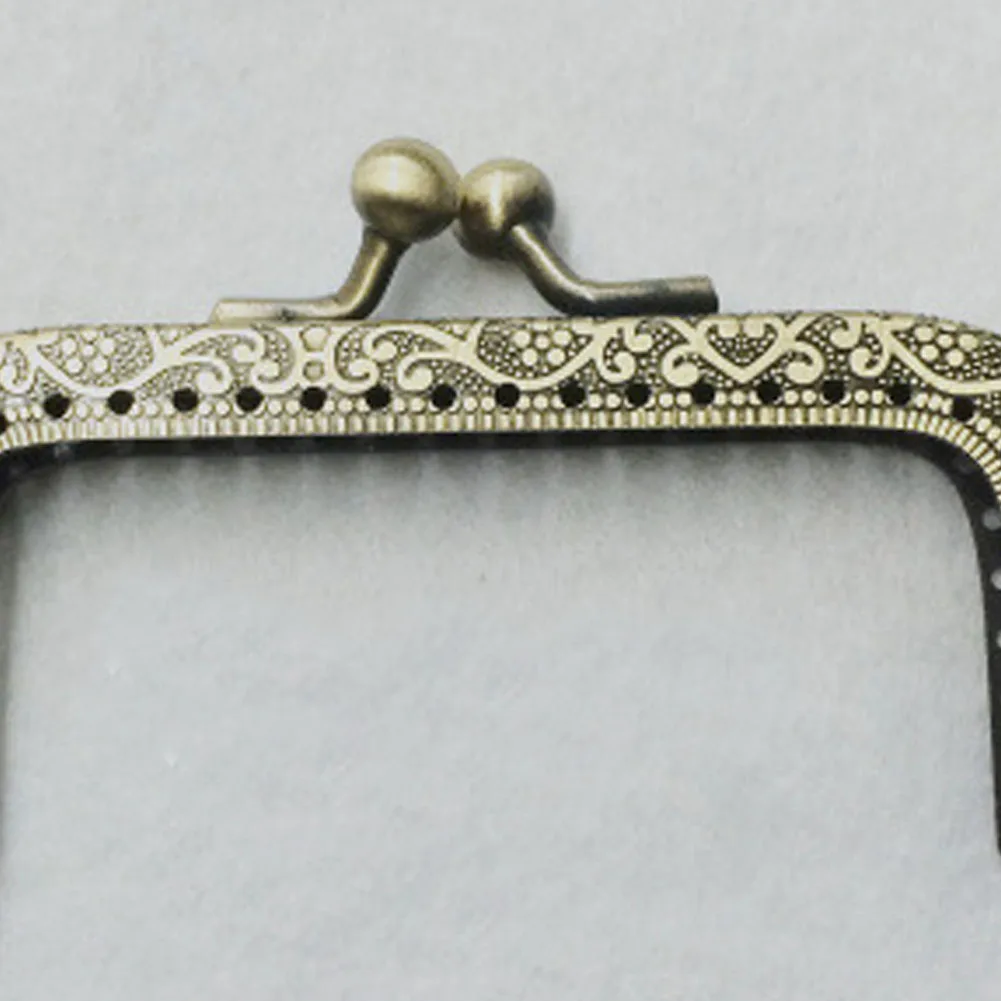 

8.5cm Metal Vintage Arch Durable Hardware DIY Sewing Bronze Bag Accessories Embossed Kiss Clasp Purse Frame