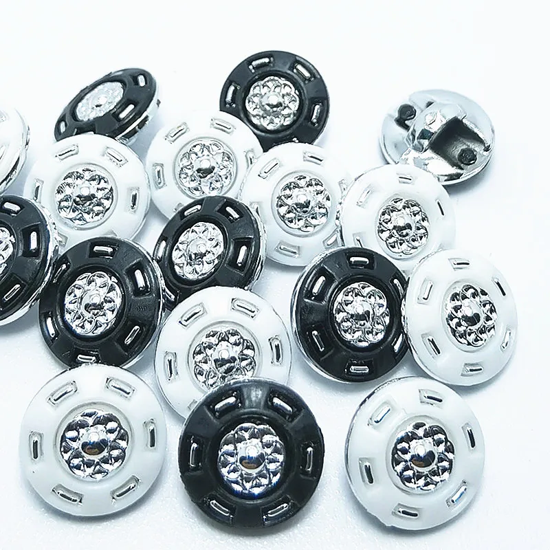 

100Pcs/Pack 13mm White Black round flower Plating Shirt Buttons Home Garden Crafts Cabochon Scrapbooking DIY Accessories