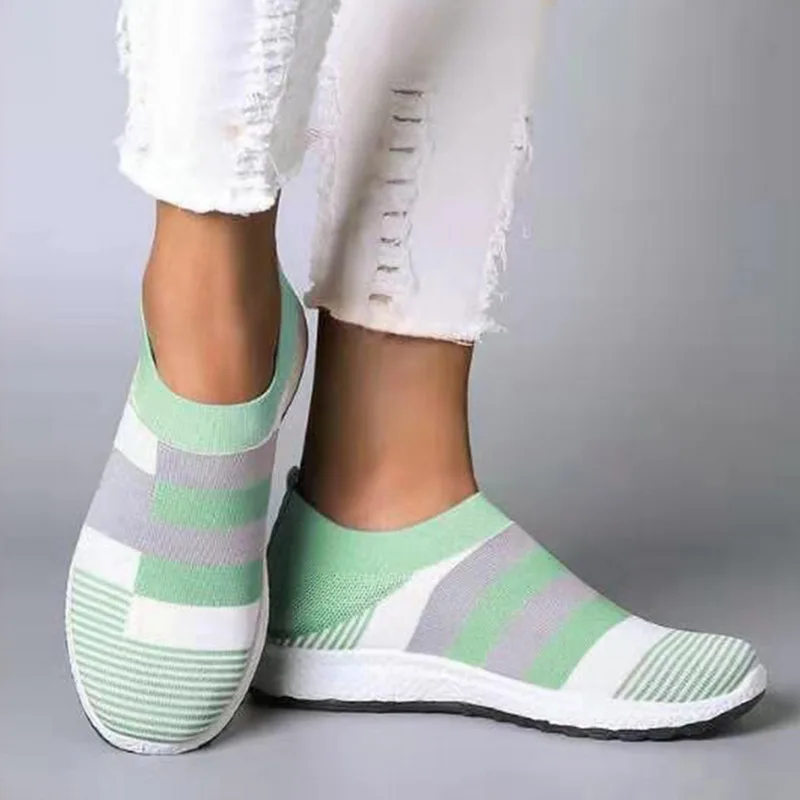 Женские кроссовки на вулканизированной подошве Летние слипоны плоской лоферы