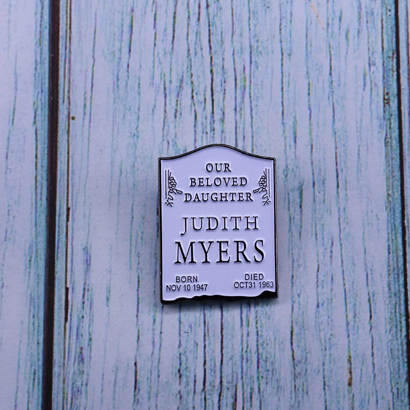 Judith Myers Our Beloved Daughter Tombstone Enamel Pin Horror Movie Brooch For Lapel Scarf Badge | Украшения и аксессуары