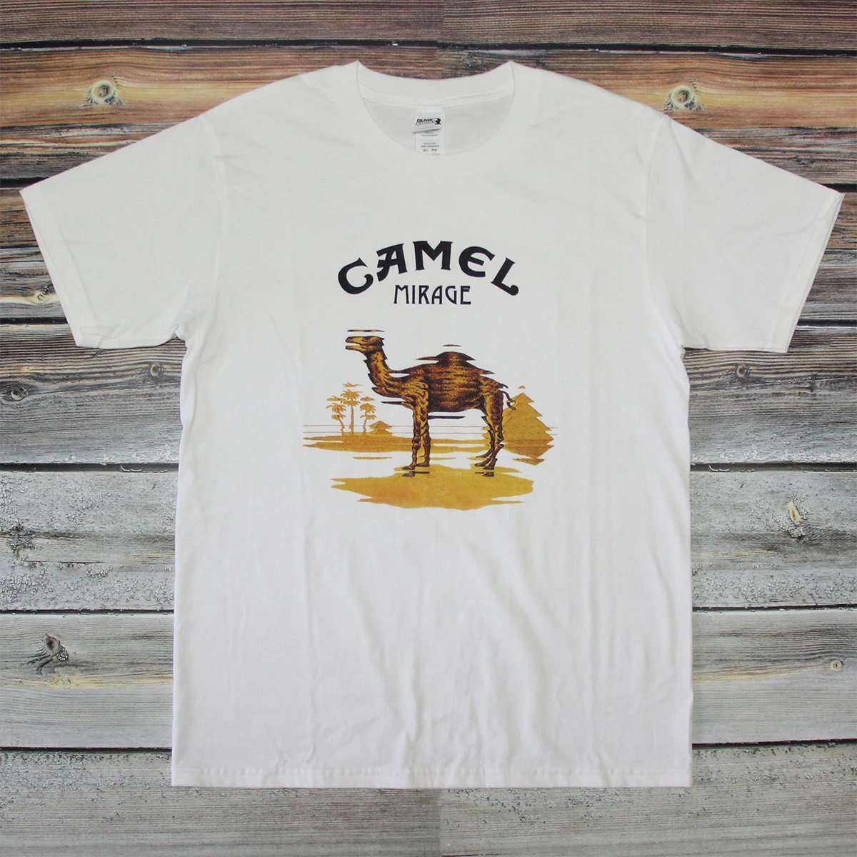 Футболка верблюда Mirage английская прогрессивная рок да король темно Красная