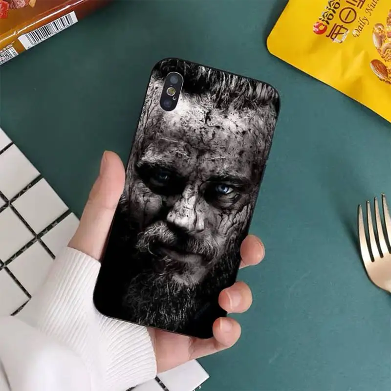 YNDFCNB Ragnar Lothbrok Vikings Phone Case for iphone 13 11 12 pro XS MAX 8 7 6 6S Plus X 5S SE 2020 XR cover