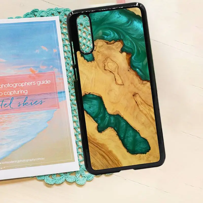 

Traveler Protective Wood Resin art Phone Case PC for iPhone 11 12 pro XS MAX 8 7 6 6S Plus X 5S SE 2020 XR
