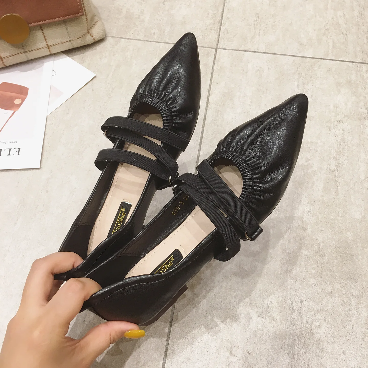 

Shoes On Heels Female Footwear Shallow Mouth All-Match Casual Sneaker Soft Square Toe Dress Summer New Retro Grandma Low Pointed