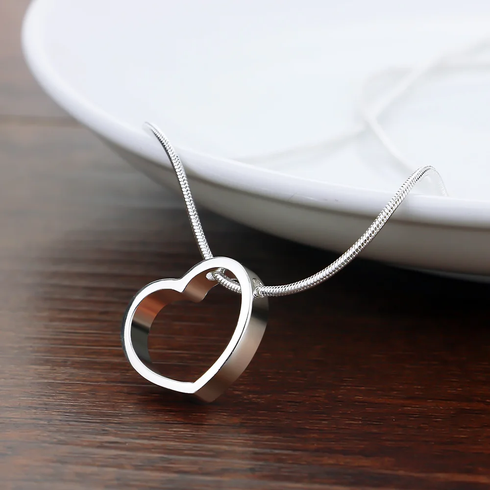 Женское Ожерелье в форме сердца серебряное ожерелье черного цвета с цепочкой