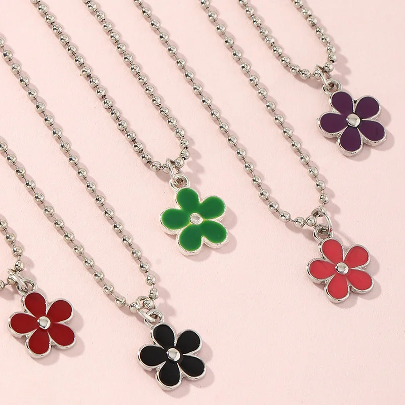 Cute Black Enamel Flower Pendant Necklaces for Women Flowers Dangle Choker Necklace 2021 Girl Fashion Jewelry Making Gift Bijoux
