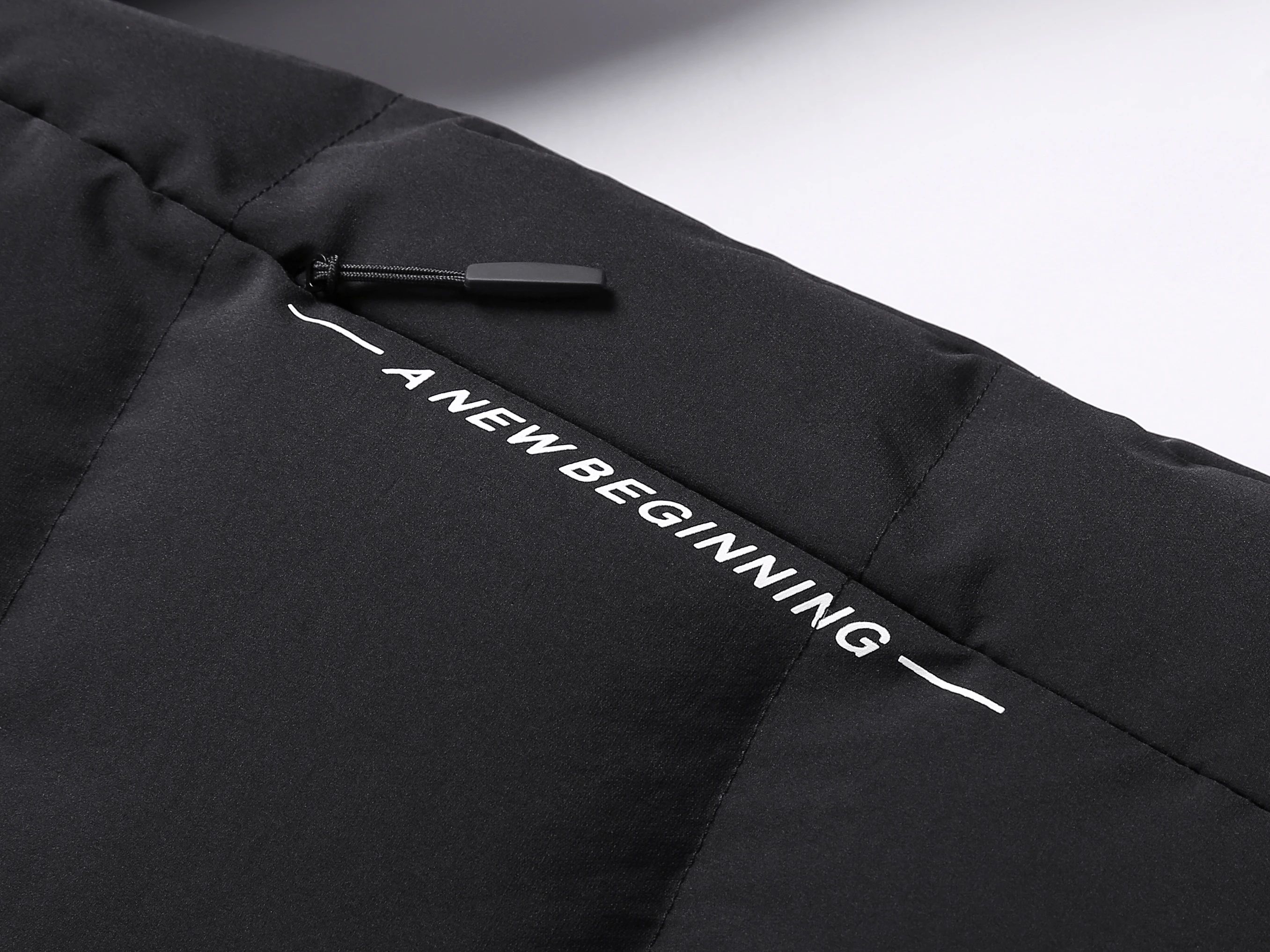 

Fashion Warm Thick Winter Cotton Jacket Men Coat Stand Collar Warm Men's Parka Coat Men Clothing Windproof Parka Solid Red Black