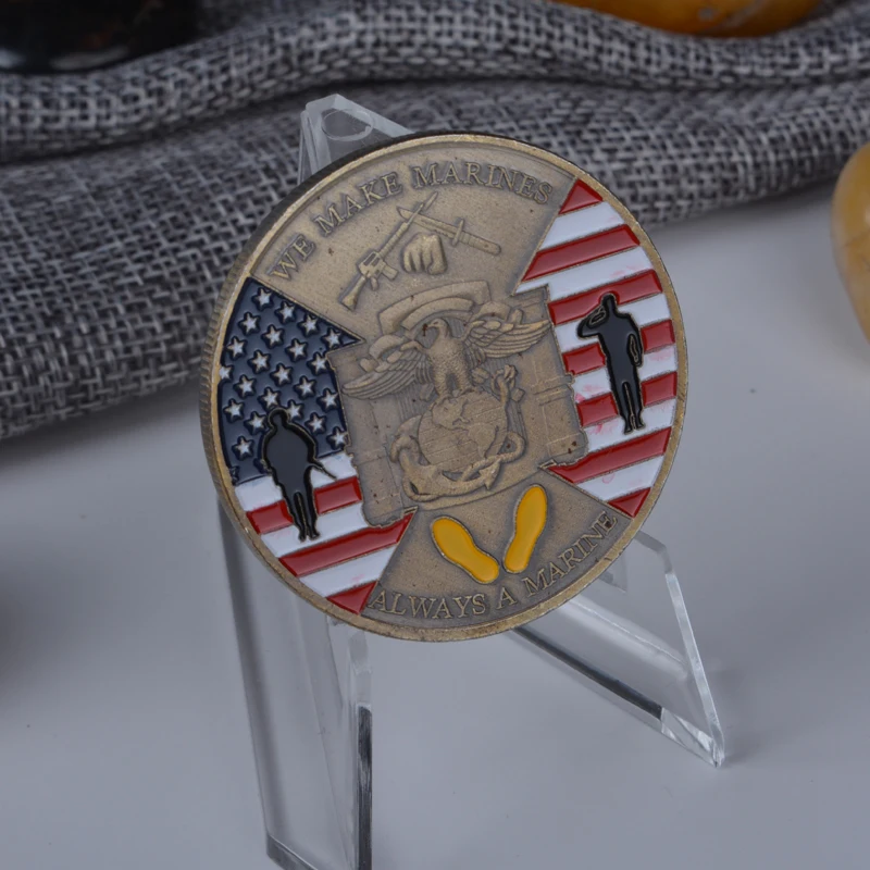 Военная морская пехота США подняла свой флаг и зарядилась в битву за военную