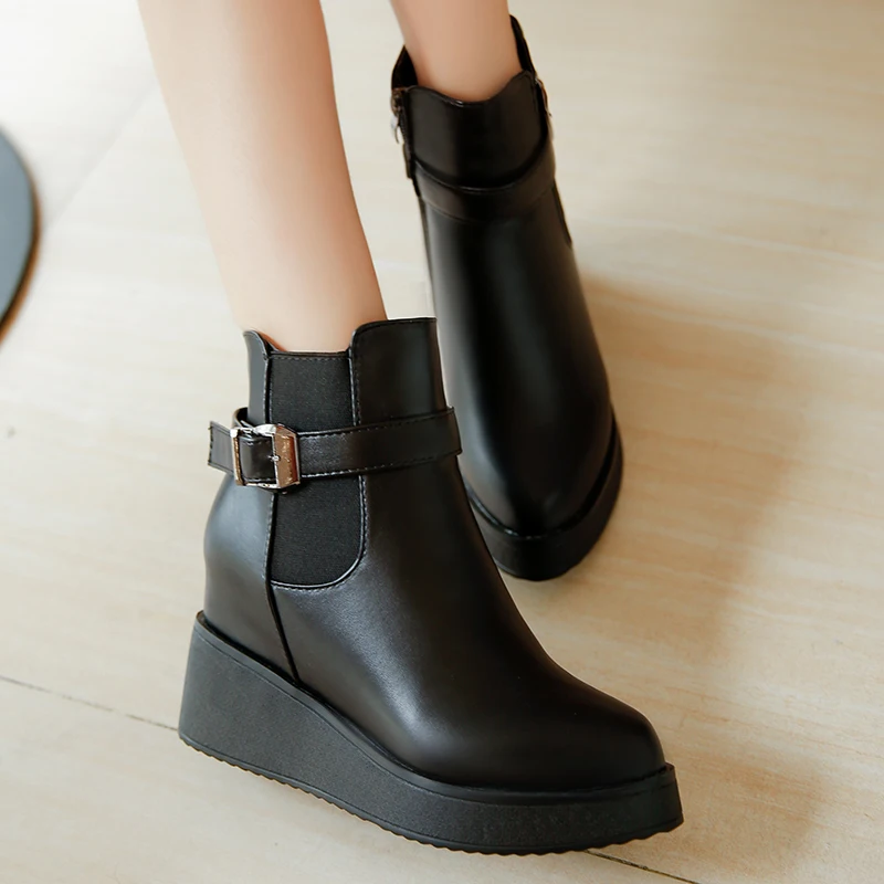 Женские ботинки на молнии повседневные с острым носком платформе увеличивающие