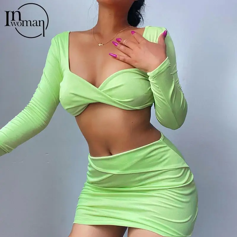 

Женский комплект из 2 предметов с юбкой и квадратным вырезом