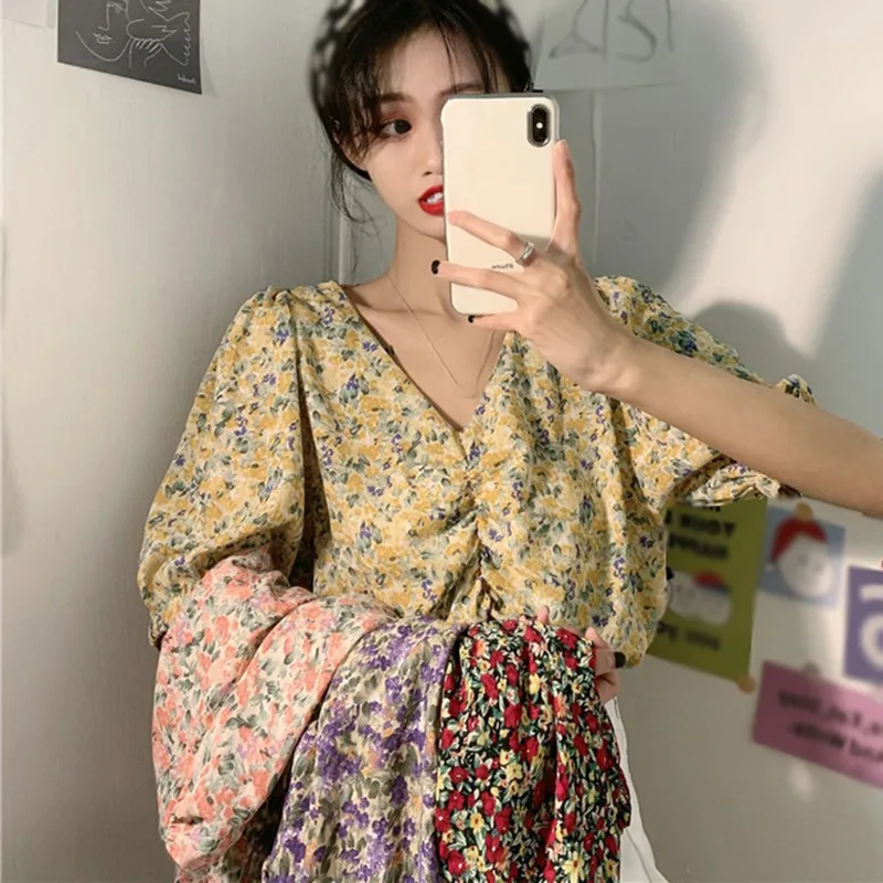 Женская рубашка с цветочным принтом v образным вырезом пляжный стиль короткий