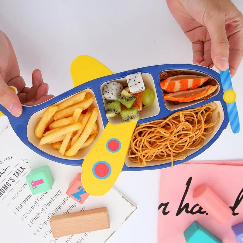 Набор детской посуды из бамбукового волокна с мультипликационным рисунком