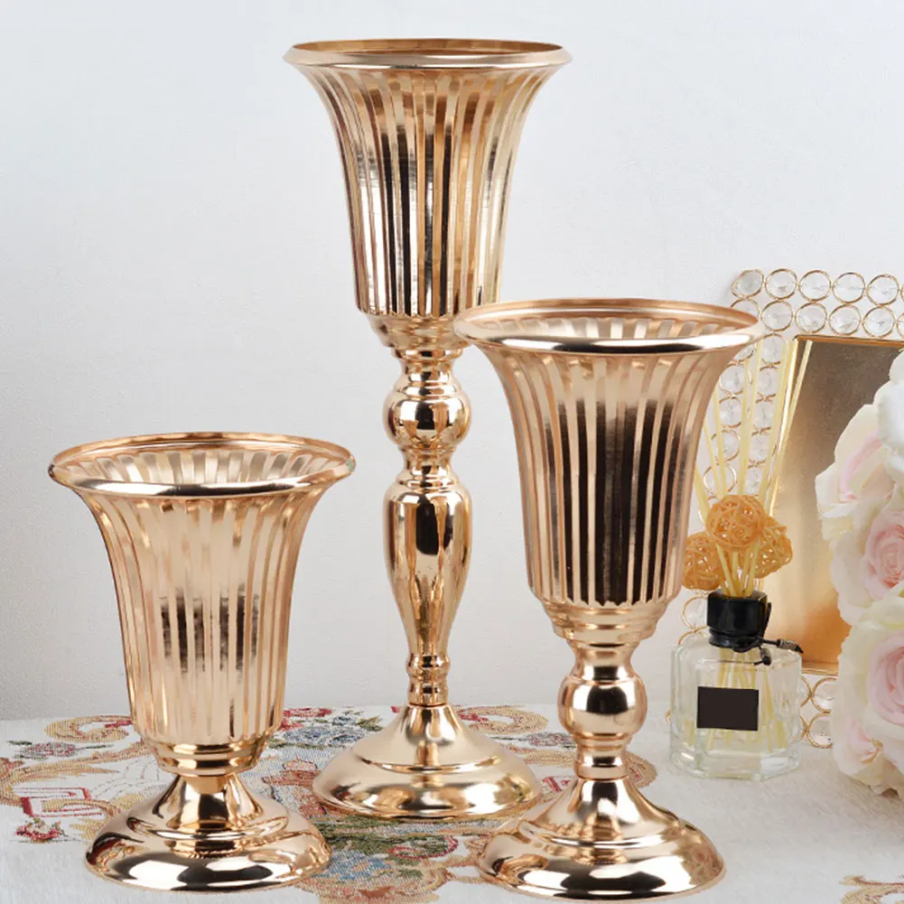

Metal Trumpet Flower Vase Versatile Wedding Centerpieces Vase Iron Decoration Luxury Vase For Wedding Party Anniversary Golden