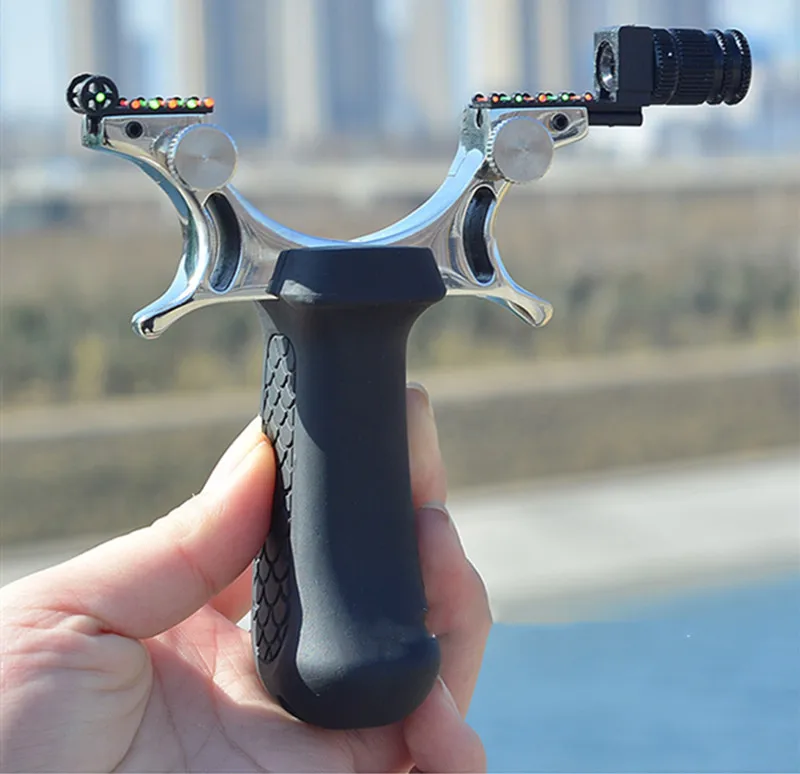 Новая прецизионная Рогатка которую можно использовать ночью. Мощная для охоты на