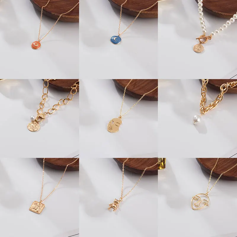 

Fashion Pendant Necklaces For Women Statement Coin Portrait Pearl Smiley Pendant Design Necklaces Choker Chain Necklaces Jewelry