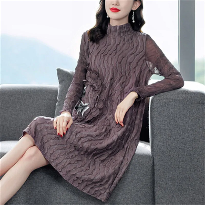 

High-quality pleated dress female 2021 autumn new heavy industry Miyake fold beaded dress skirt mid-length loose bottoming dress