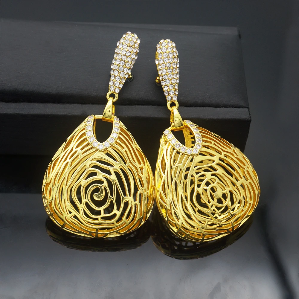 Женские серьги из меди с вырезами и фианитами|Серьги-подвески| |