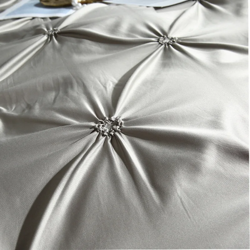 Комплект мягкого роскошного постельного белья пододеяльник с цветочным