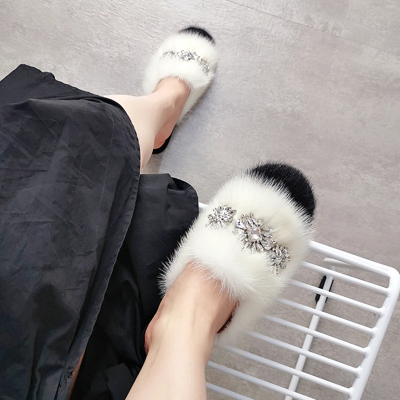 2021 New Round Head Mink Fur Ladies Flat Shoes Ladies Mink Fur Edmame Shoes Fashionable Sweet flat Casual Shoes