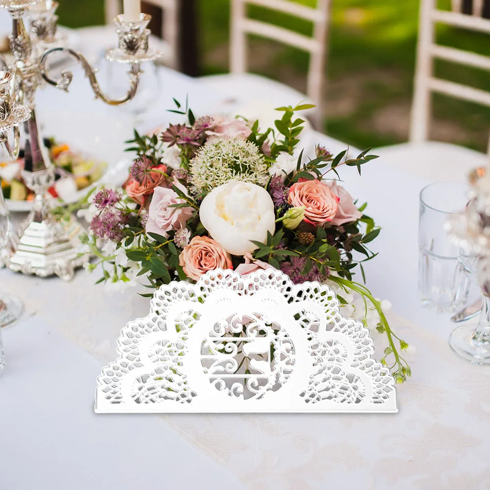 Металлический трафарет с изображением животных и кружева в форме людей для