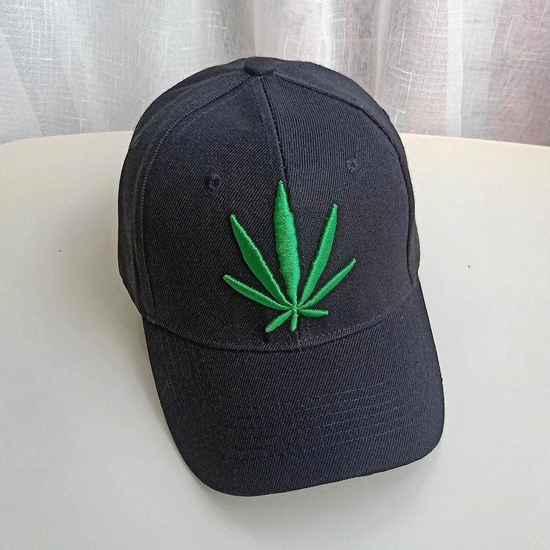 Новинка 2017 бейсбольные кепки с радужными вставками весенние бейсболки