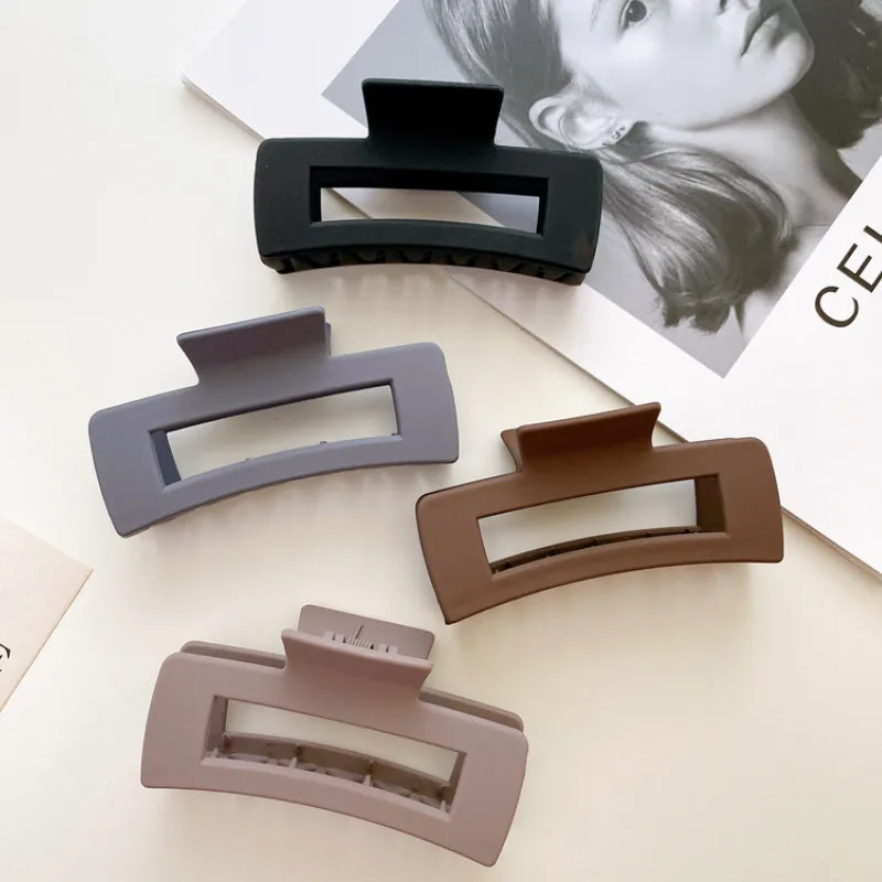 

Elegant Frosted Large Shark Clip Styling Hair Clips for Women Girls Hairpin Hair Accessories