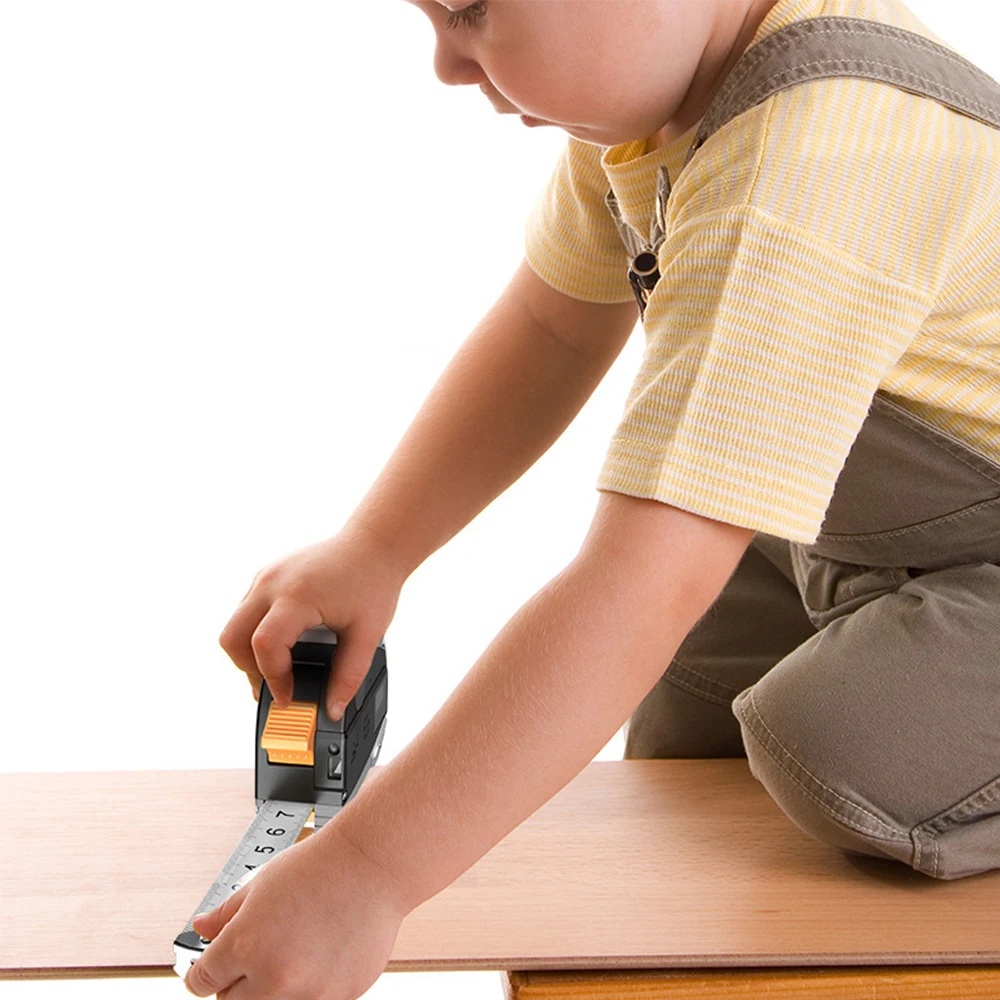 Возможностью погружения на глубину до 30 м 40 Перезаряжаемые лазерный дальномер