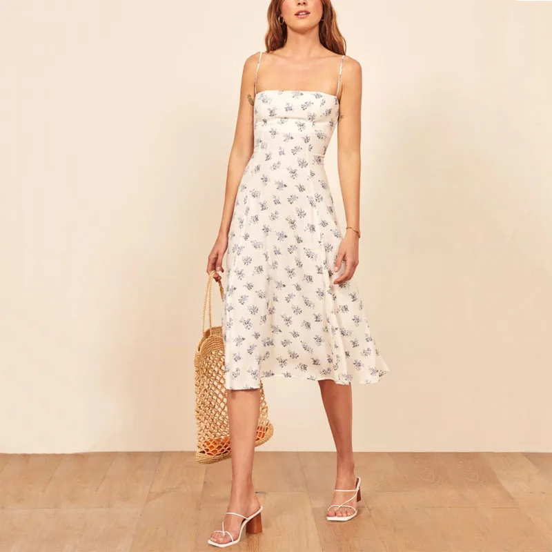 Женское повседневное летнее платье с цветочным принтом облегающее на