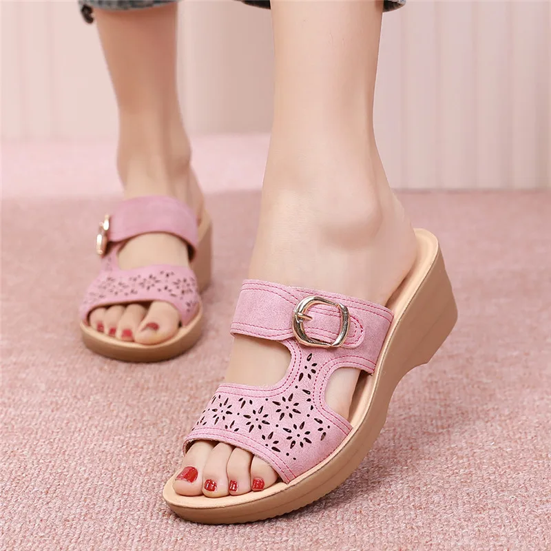 

Shoes Slippers Soft Luxury Slides Slipers Women Comfort Summer Designer 2021 Flat Rubber Rome Basic PU Casual Leisure Slippers C