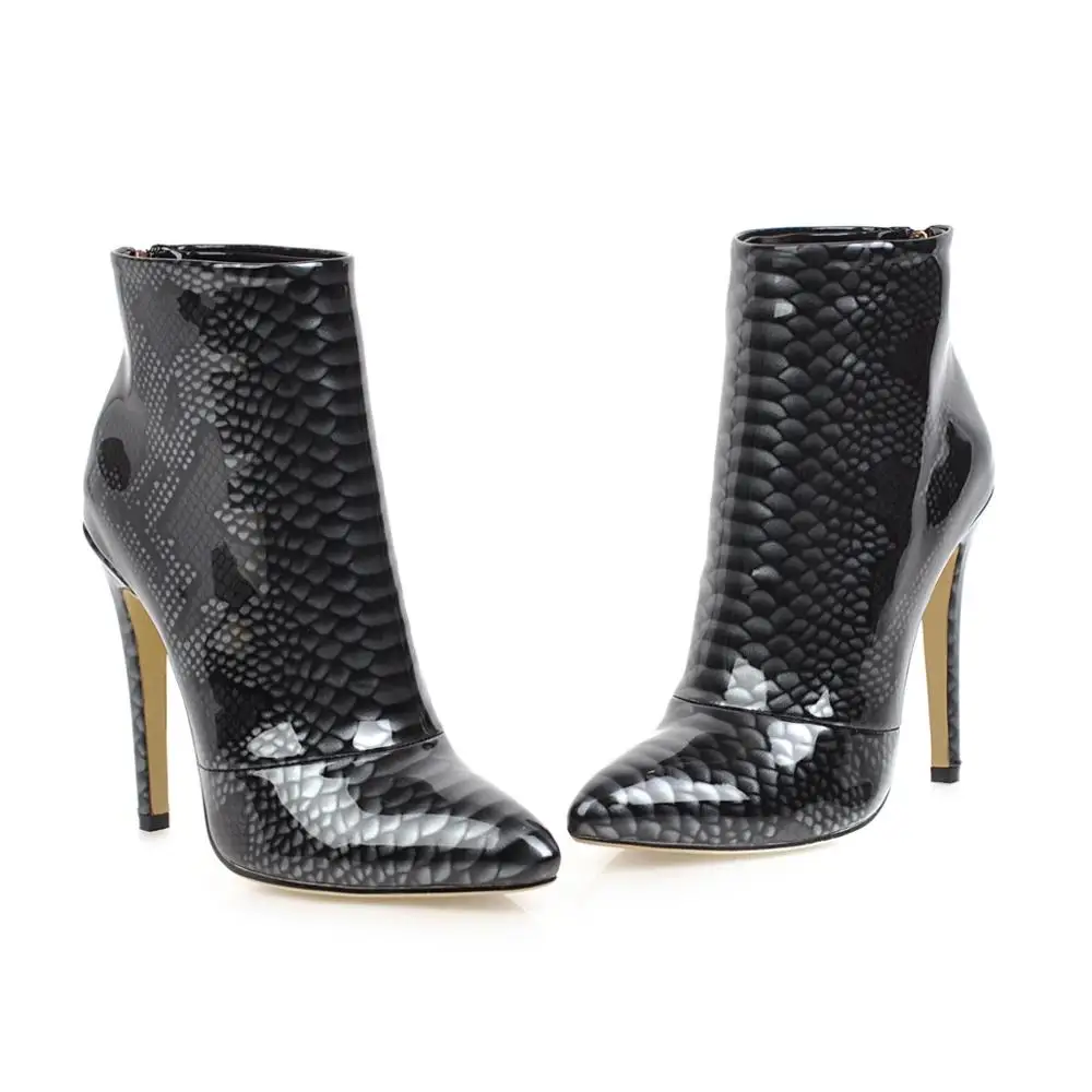 Женские ботинки на шпильках с текстурой змеиной кожи | Обувь