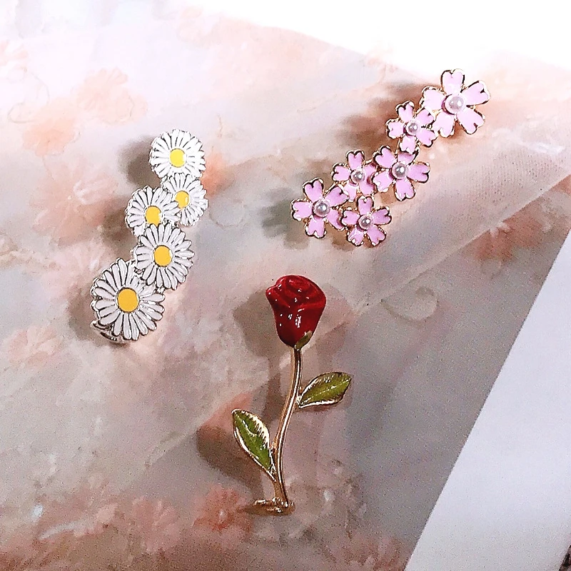 1Pcs Shoelaces Decoration Metal Shoelace Buckle Pearl Bow Shoe Accessories Shiny Rhinestones Women Shoes Decorative Accessory