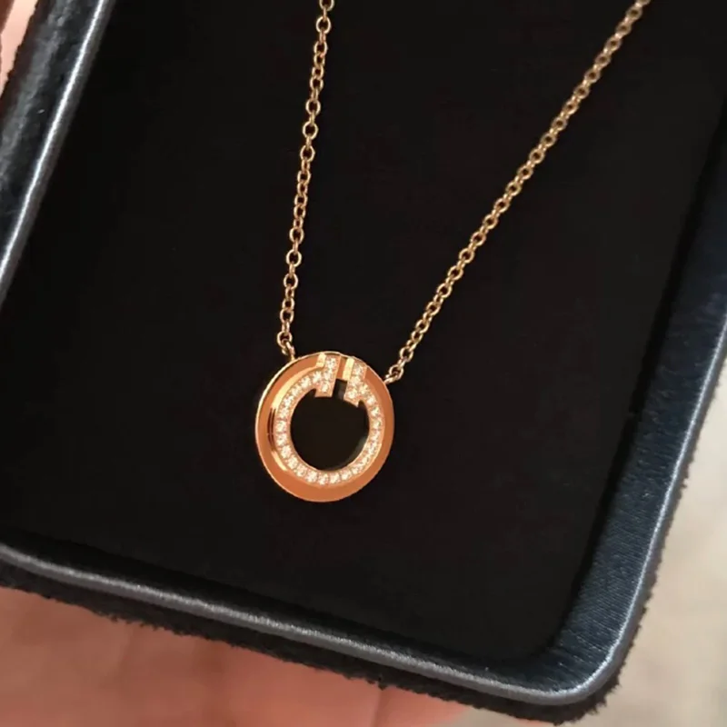 

2021 Popular High-quality TIF 925 1:1 Rose Gold Black Agate Round Necklace Luxury Jewelry Fashion Brand Couple Women Free Shipp