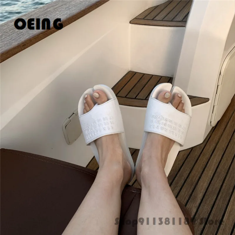 

Summer Women Thick Bottom Rubber Slippers Summer Beach Flip Flops Sandals Non Slip Digital Relief Brand Design Shoes For Ladies