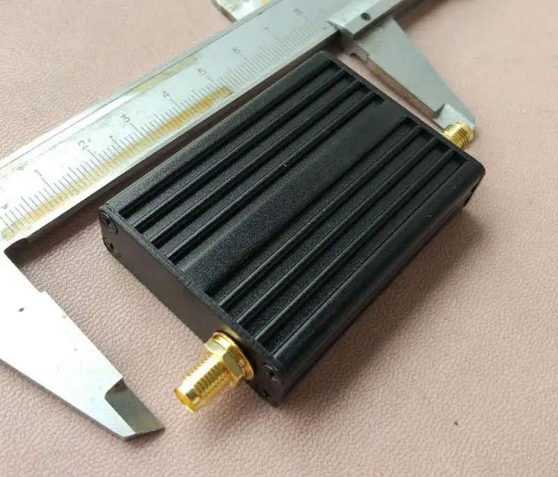 Простой спектральный усилитель LNA 25 м-6 г 20 дБ увеличивает чувствительность на