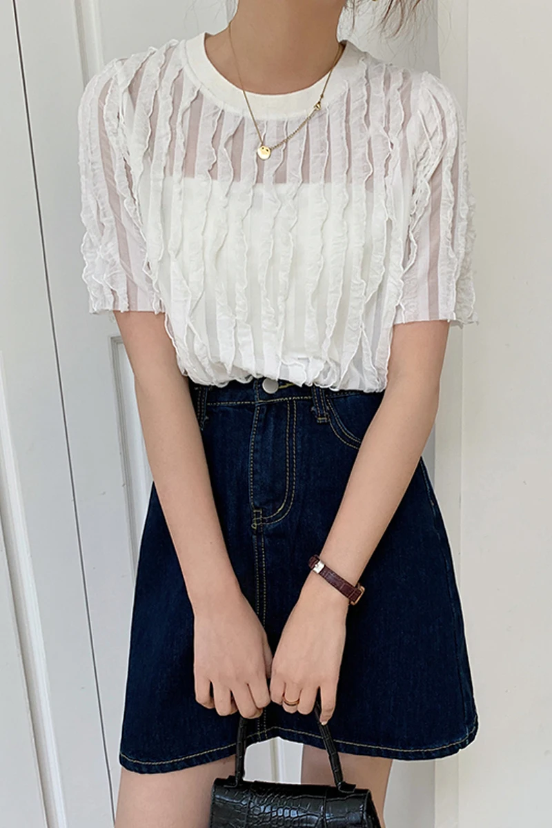 

Korea chic western style lace short-sleeved T-shirt female summer 2021 new style niche design sense versatile temperament top