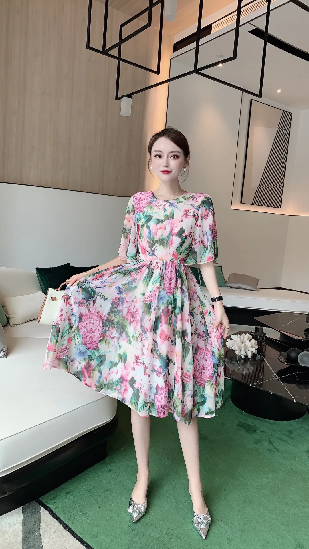 

Floral Chiffon God 2021 Printed Dress summer fashion temperament celebrity NEW