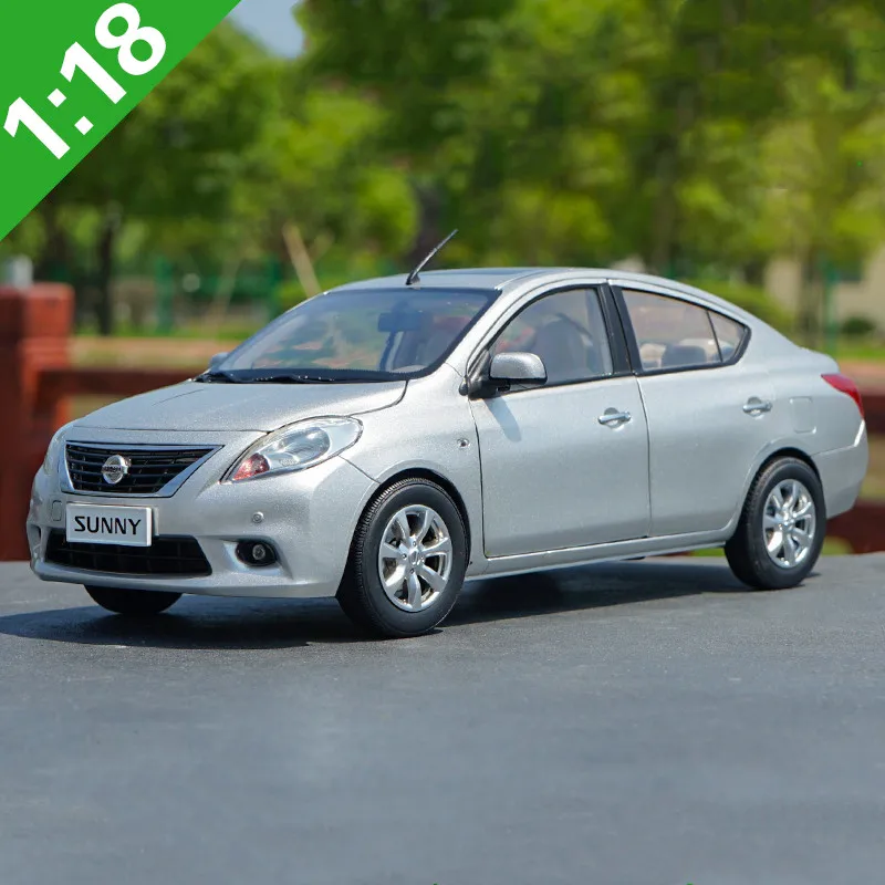 Высококачественная модель 1:18 Nissan Sunny из сплава с имитацией литого металла седана