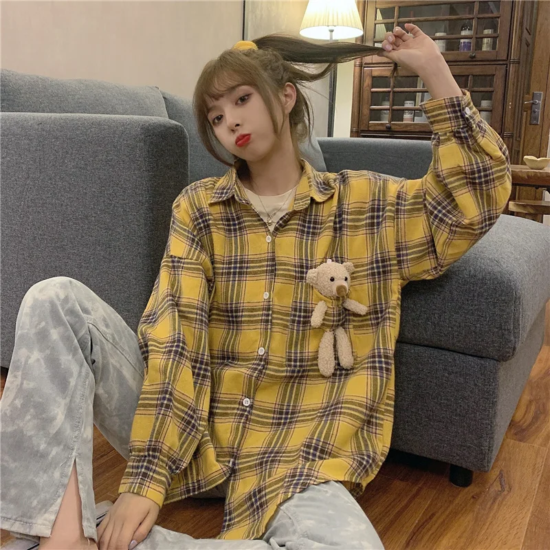 Комплект состоящий из футболки с принтом медведя женский дизайн не мейнстрим на