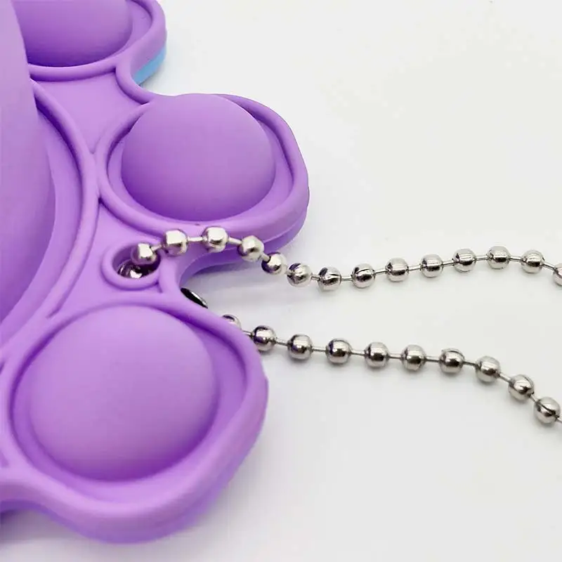 

Flip the octopus face-changing expression between the fingers