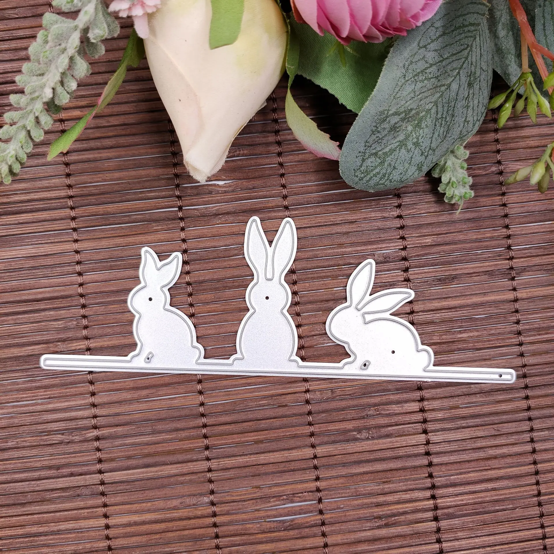 

3pcs Rabbit Metal Cut Dies Stencils for Scrapbooking Stamp/Photo Album Decorative Embossing DIY Paper Cards
